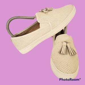 *Anne Klein Zane Snake Tassel Slip On Sz.6.5